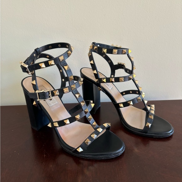 Valentino Rockstud Ankle Strap Sandal - Picture 4 of 11